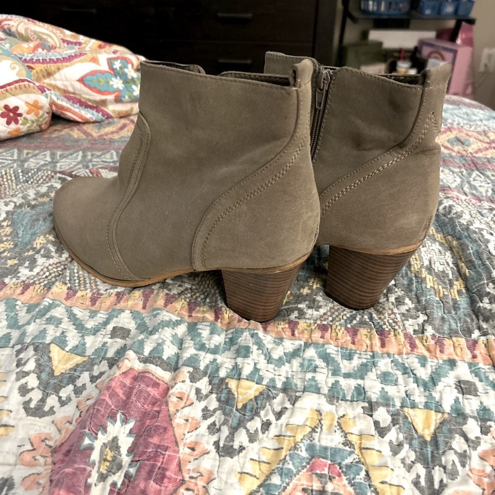 Suede Tan Booties Size 14